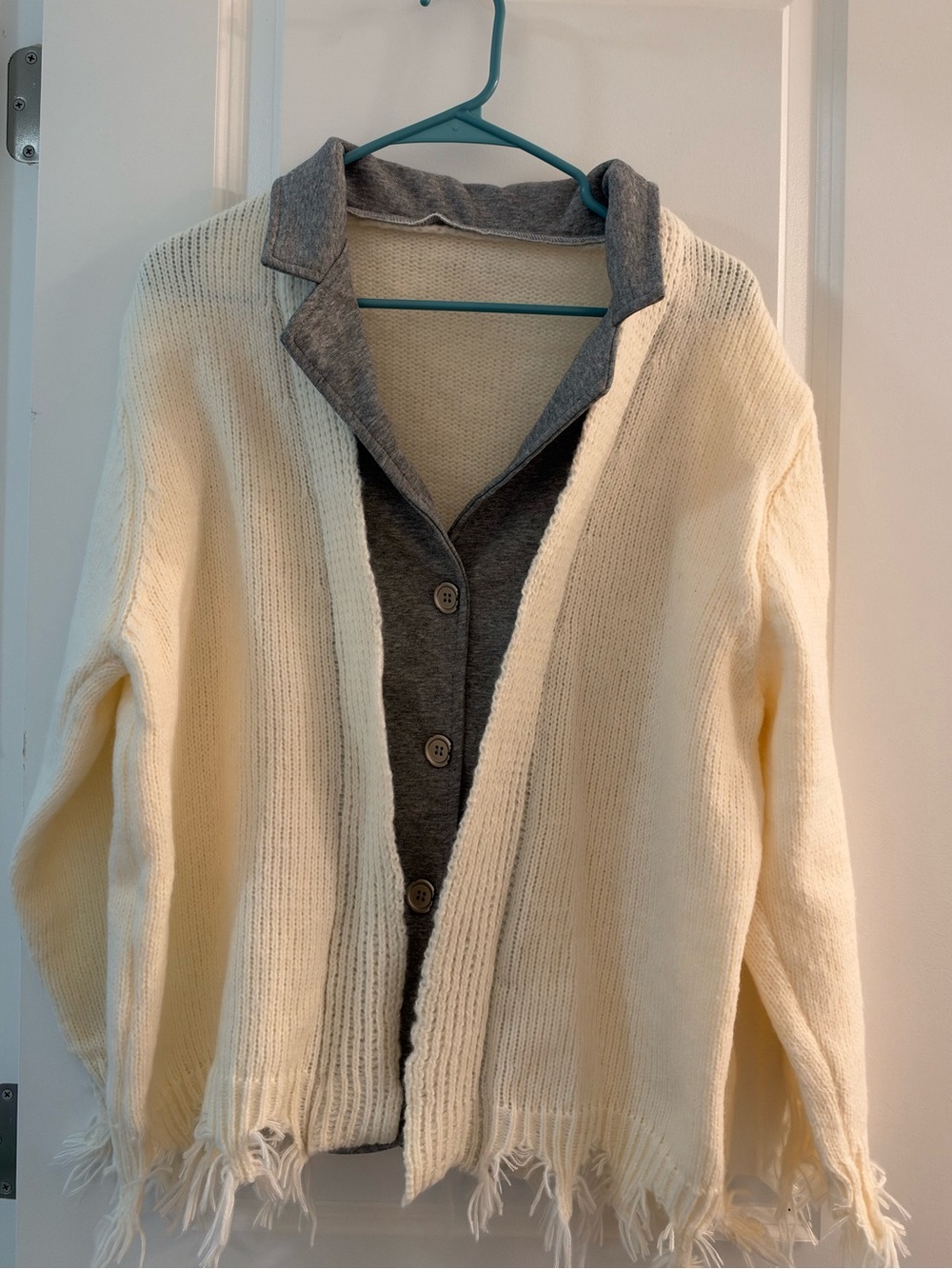 Cream & Gray Layered Open-Front Fringe Sweater Cardigan
